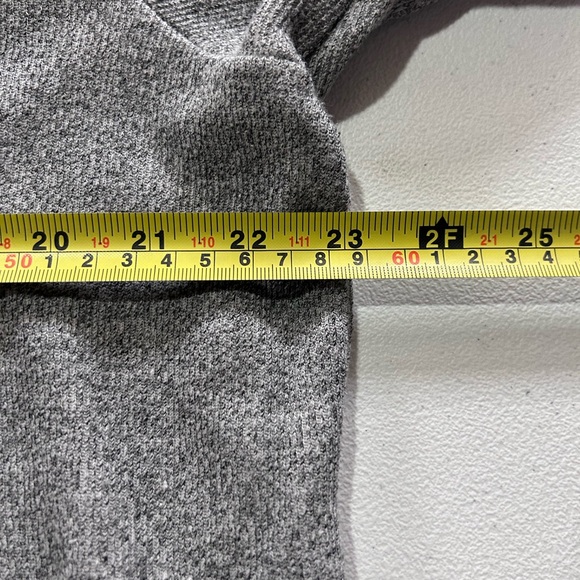 Vintage Sweatshirt - Picture 9 of 10